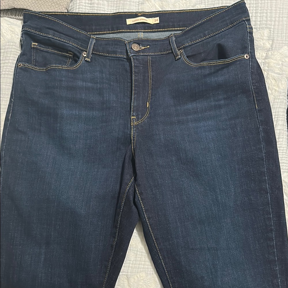 Women's Levi Blue Jeans classic straight